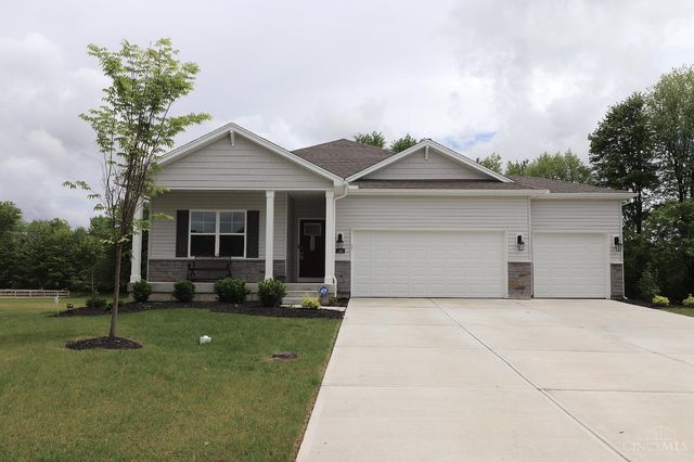 1802 Oak Cove, Goshen Twp, OH 45150