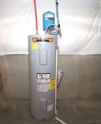 1802 Oak Cove, Goshen Twp, OH 45150