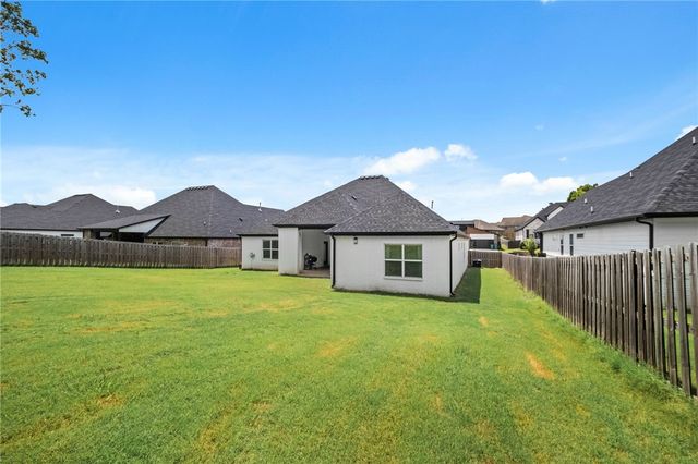 1440 Westridge Lane, Centerton, AR 72719