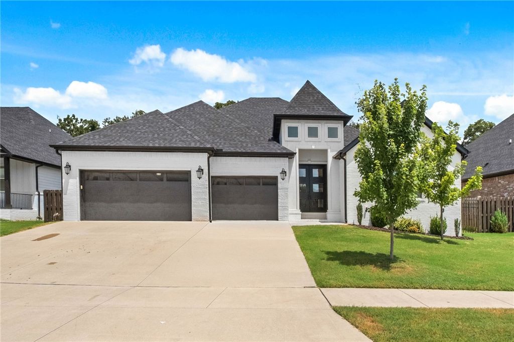 1440 Westridge Lane, Centerton, AR 72719