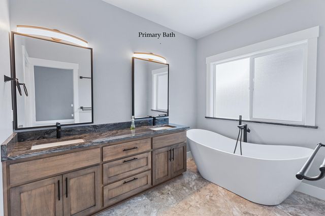 201 SE Sand Cyn Lane, Grants Pass, OR 97527