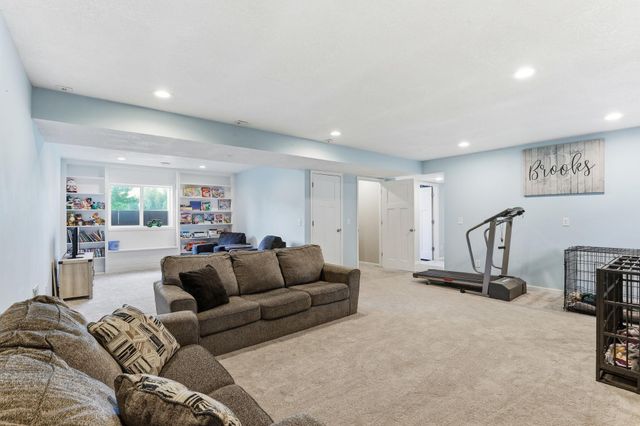 238 15th Avenue SE, Lonsdale, MN 55046