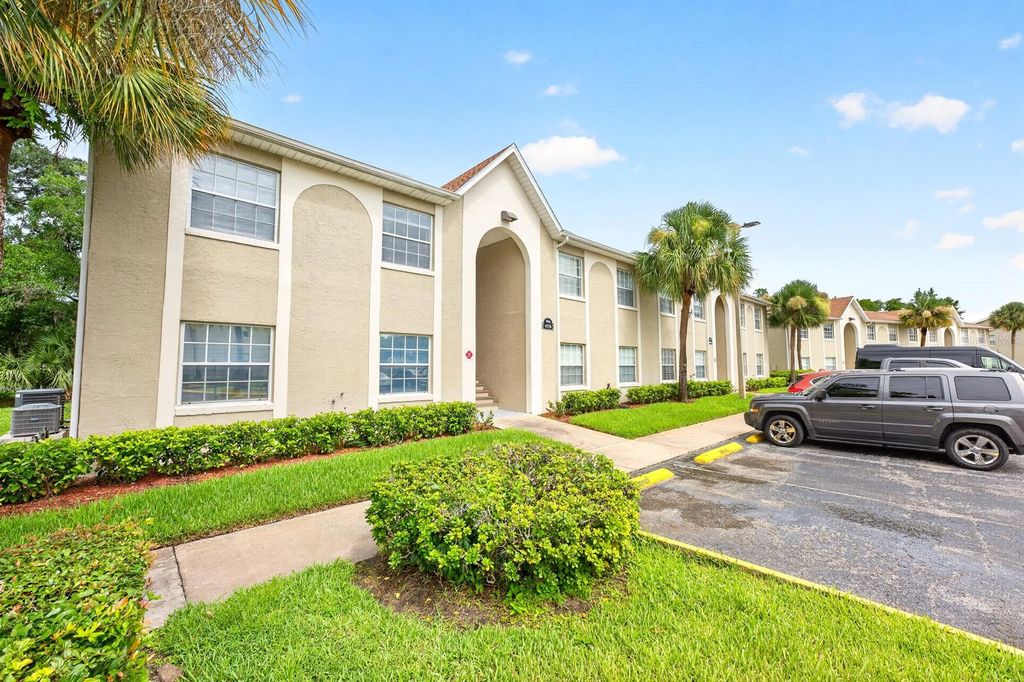 4336 HECTOR COURT 7, Orlando, FL 32822