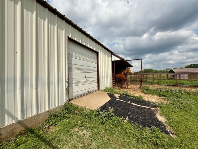 302 Poplar Street, Hico, TX 76457