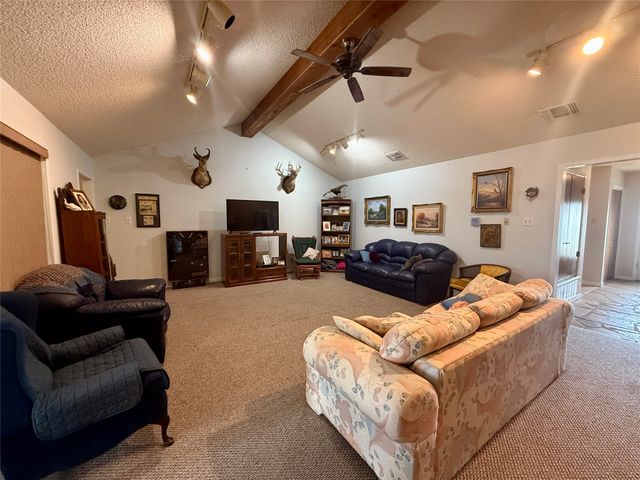 302 Poplar Street, Hico, TX 76457