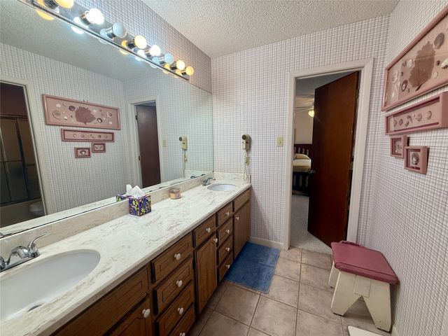 302 Poplar Street, Hico, TX 76457