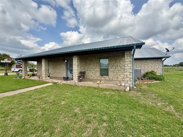 302 Poplar Street, Hico, TX 76457