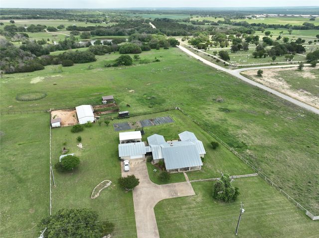 302 Poplar Street, Hico, TX 76457