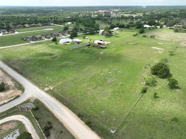 302 Poplar Street, Hico, TX 76457
