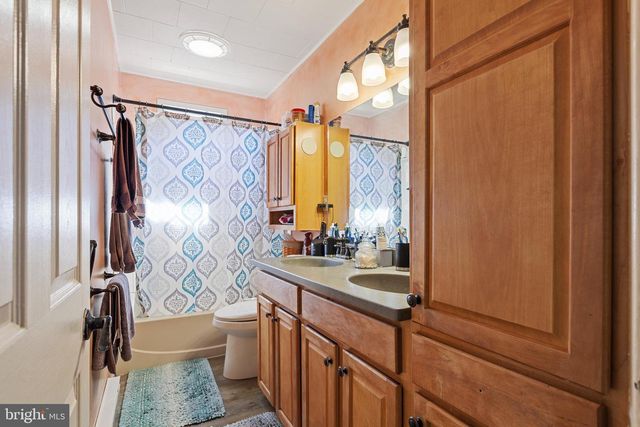 1934 W LIVINGSTON ST, Allentown, PA 18104