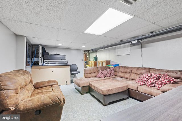 1934 W LIVINGSTON ST, Allentown, PA 18104