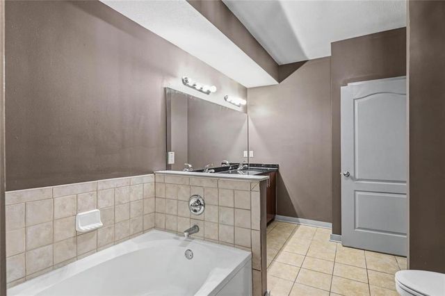 390 17th NW Street 2030, Atlanta, GA 30363