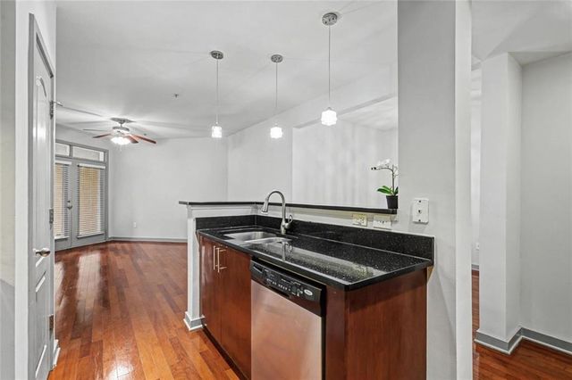 390 17th NW Street 2030, Atlanta, GA 30363