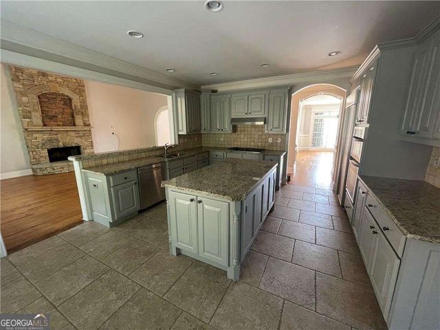 8730 Sawgrass Way, Duluth, GA 30097