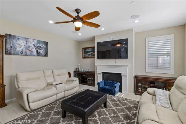 17064 Cantlay, Van Nuys, CA 91406