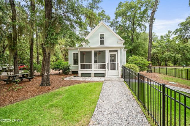 40 Celadon Drive, Beaufort, SC 29907