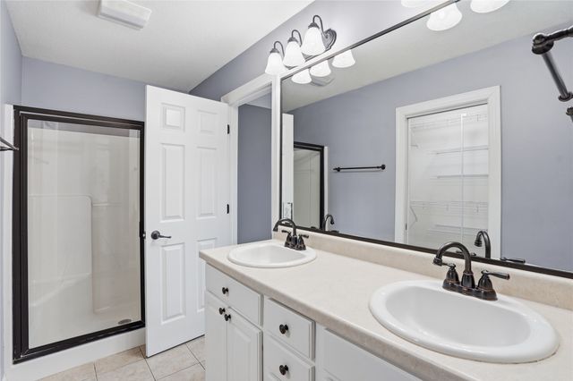 6821 Jane Austen Court, Johnston, IA 50131