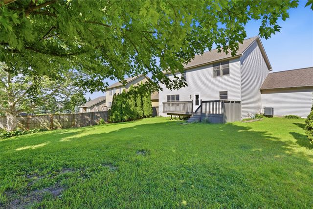 6821 Jane Austen Court, Johnston, IA 50131