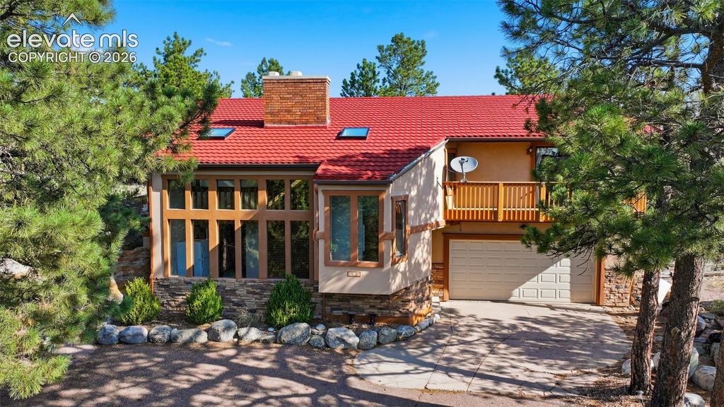 747 Carved Terrace, Colorado Springs, CO 80919 — photo 2