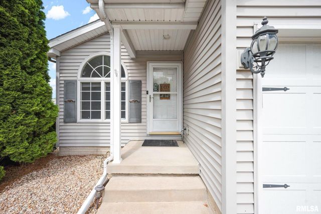 2121 W MINERS Drive, Dunlap, IL 61525