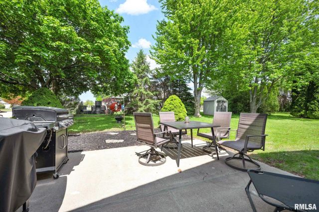 2121 W MINERS Drive, Dunlap, IL 61525