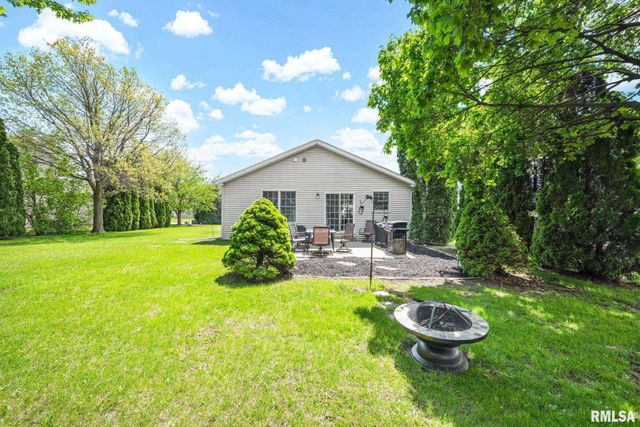 2121 W MINERS Drive, Dunlap, IL 61525