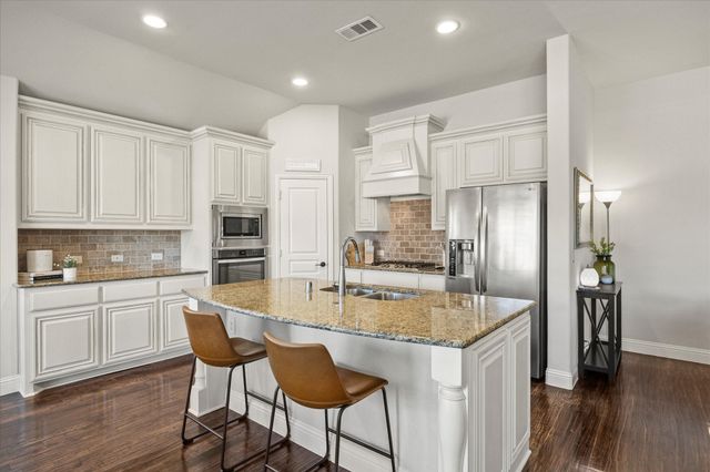 947 Mangrove Drive, Fate, TX 75087