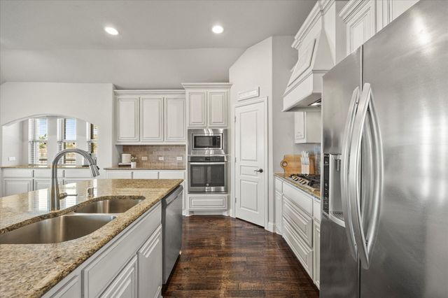 947 Mangrove Drive, Fate, TX 75087