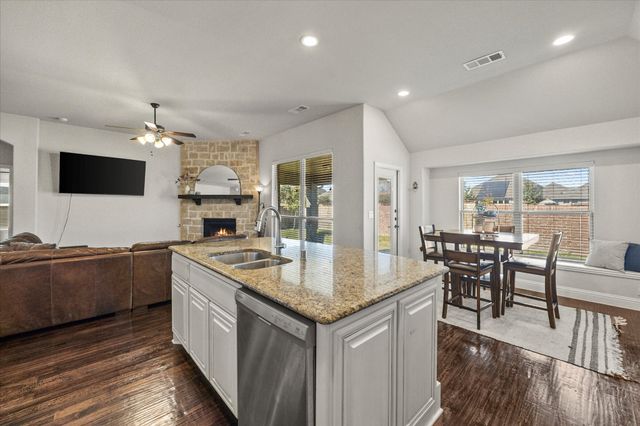 947 Mangrove Drive, Fate, TX 75087