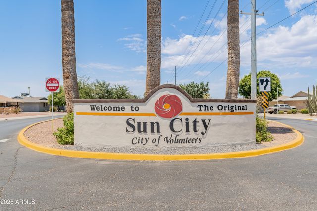 14042 N NEWCASTLE Drive, Sun City, AZ 85351
