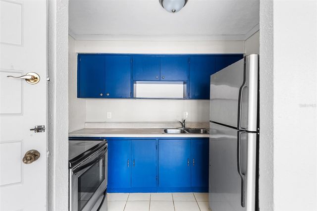 201 N HIMES AVENUE, Tampa, FL 33609