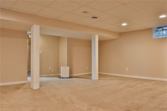 201 WELLESLEY Road, Syracuse, NY 13207
