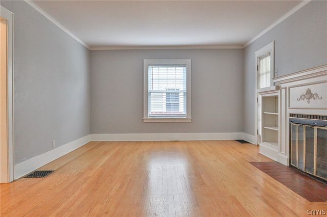 201 WELLESLEY Road, Syracuse, NY 13207