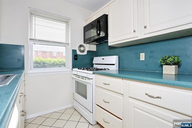 41 Regency Park, Ramsey, NJ 07446