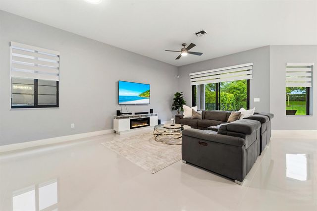 10555 Waves Way, Parkland, FL 33076