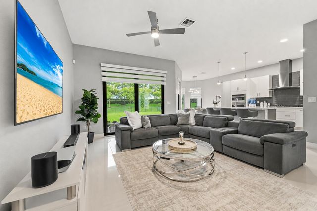 10555 Waves Way, Parkland, FL 33076