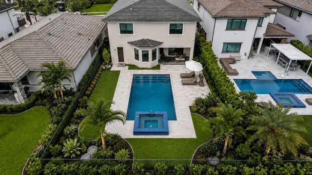 10555 Waves Way, Parkland, FL 33076