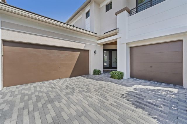 10555 Waves Way, Parkland, FL 33076