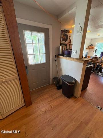 17 Swan Street, Green Island, NY 12183