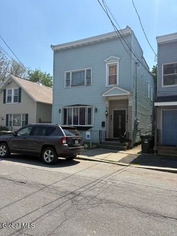 17 Swan Street, Green Island, NY 12183