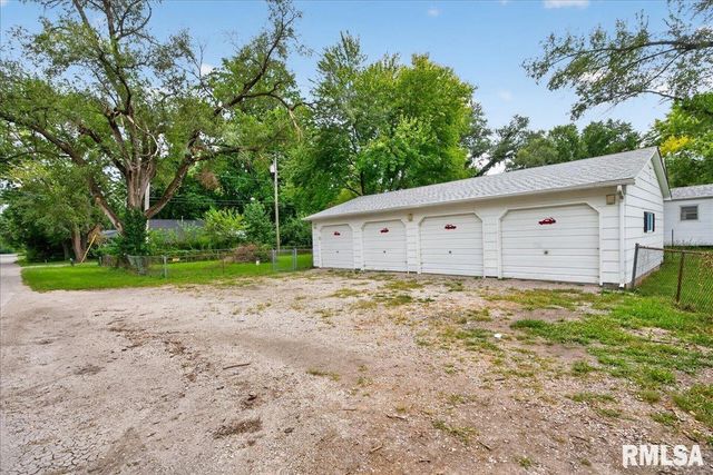 3004 S Allis Avenue, Springfield, IL 62703