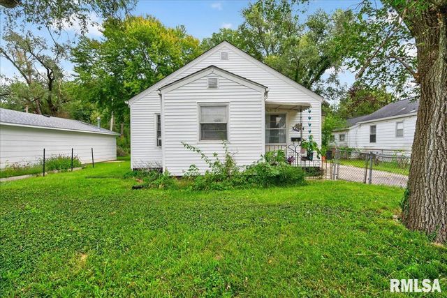 3004 S Allis Avenue, Springfield, IL 62703