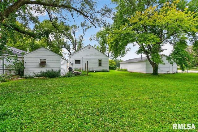 3004 S Allis Avenue, Springfield, IL 62703