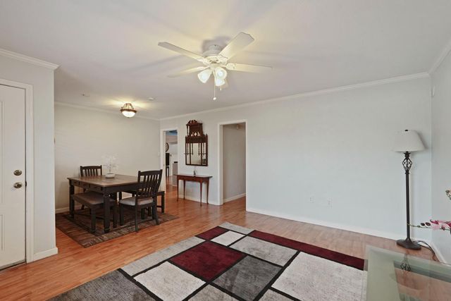 492 La Salle St, Woodbridge, CA 95258