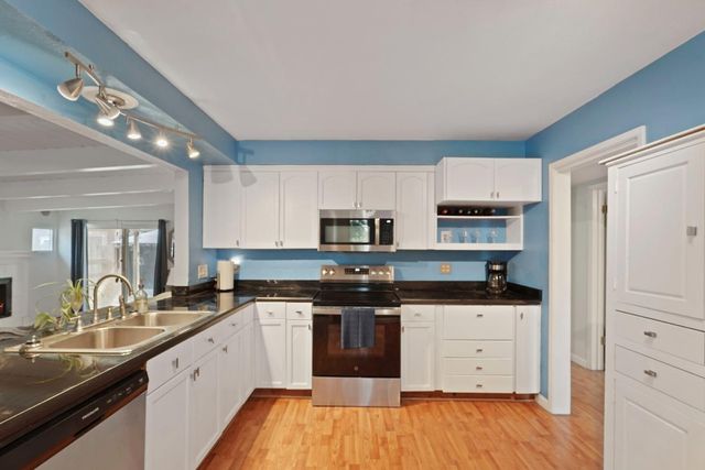 492 La Salle St, Woodbridge, CA 95258