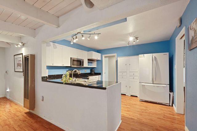 492 La Salle St, Woodbridge, CA 95258