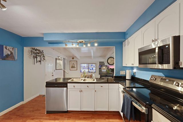 492 La Salle St, Woodbridge, CA 95258
