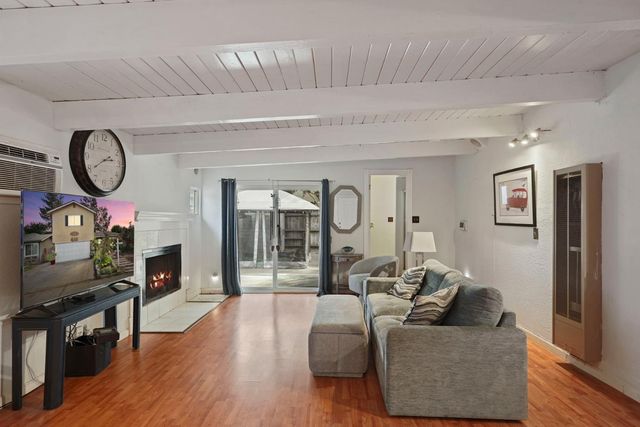 492 La Salle St, Woodbridge, CA 95258