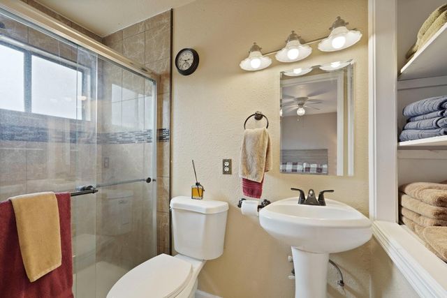 492 La Salle St, Woodbridge, CA 95258