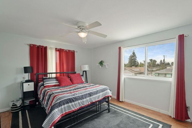 492 La Salle St, Woodbridge, CA 95258